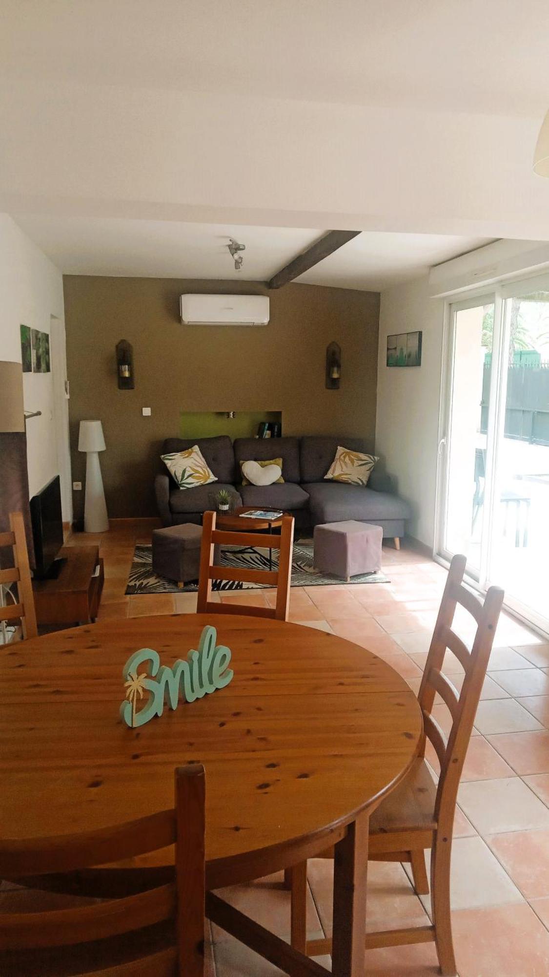 Maison Familiale Avec Piscine Privee, Plage A Pied, Frais Obligatoires A Regler A L'Arrivee, Linge 15E Par Pers & Menage 70E Par Sejour Voir Profil Mandatory Fees In Cash To Be Paid On Arrival Linen 15E Per Person 70E Housekeeping Per Stay Sainte-Maxime Zewnętrze zdjęcie